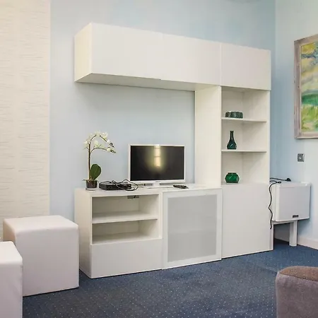 Apartment One-bedroom In Balatonmariafurdo